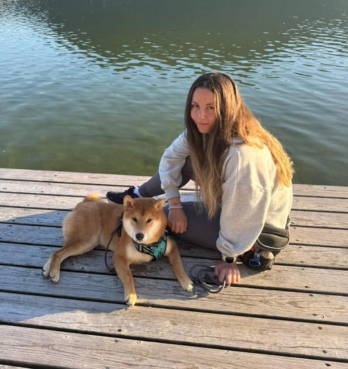 Desiree mit Shiba Inu Junghund Sasu